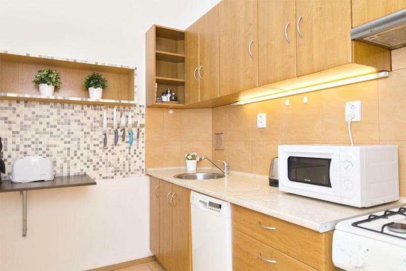 Apartments With 2 Bathrooms- 5 Minutes From Old Town - 102 M2 Prague Exterior photo